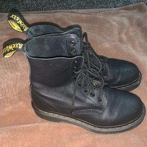 Dr. Marten 1460 Pascal women’s boots
